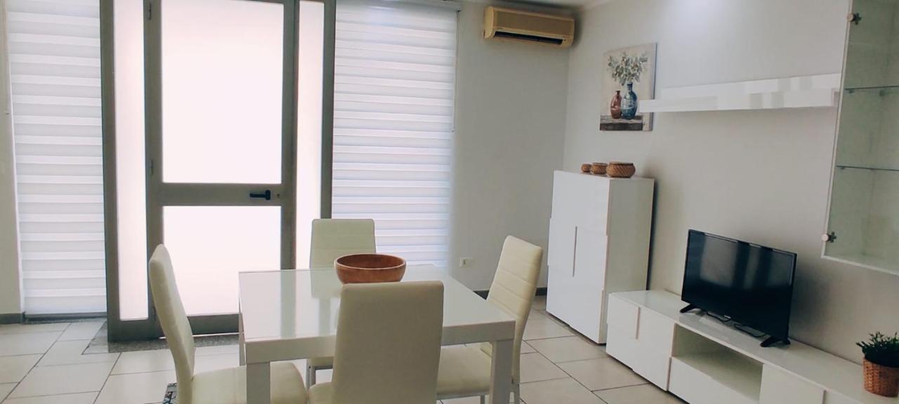 גיארדיני נאקסוס Nino'S Apartments מראה חיצוני תמונה