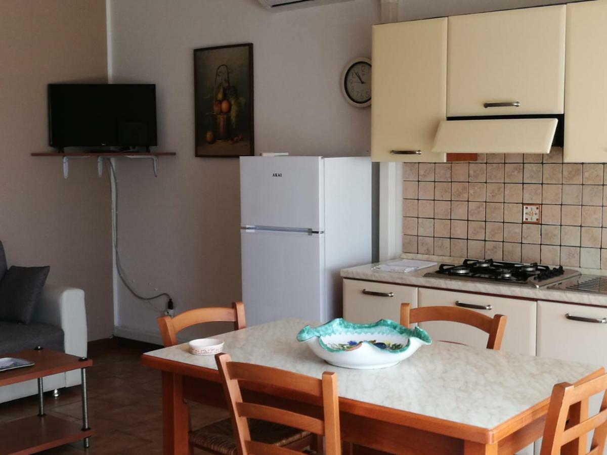 גיארדיני נאקסוס Nino'S Apartments מראה חיצוני תמונה