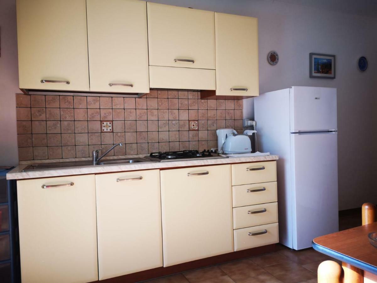 גיארדיני נאקסוס Nino'S Apartments מראה חיצוני תמונה
